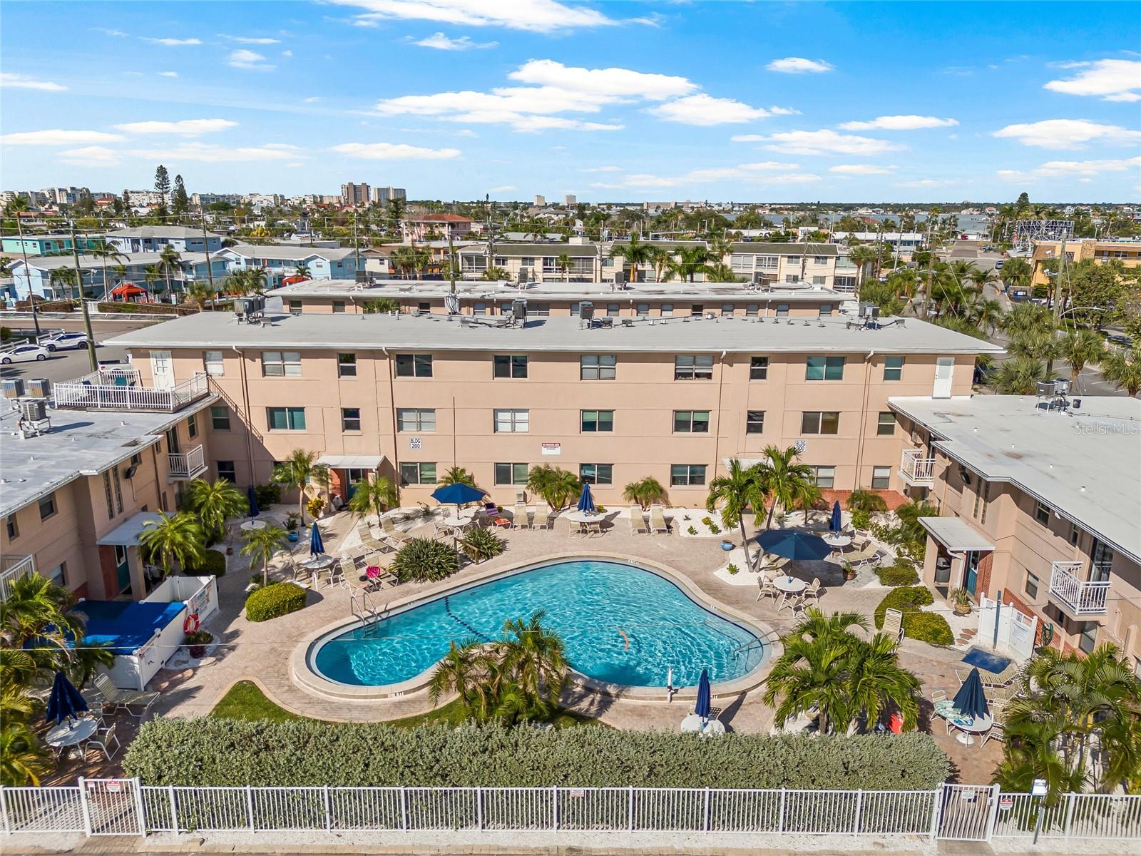 Image 12 of 18 For 6700 Sunset Way 403