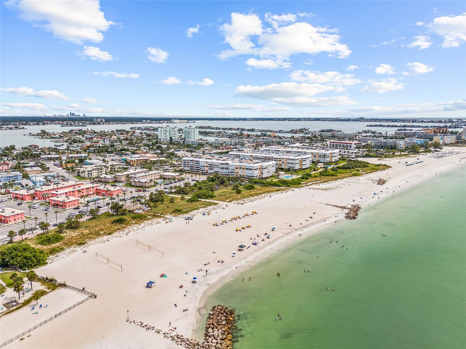 Image 17 of 18 For 6700 Sunset Way 403