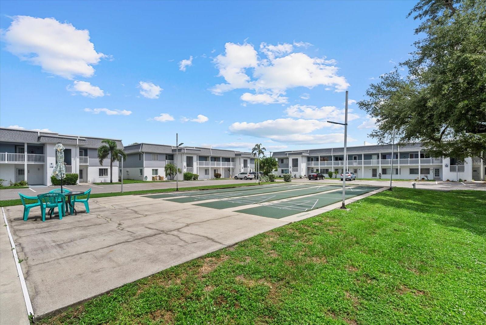 Image 23 of 25 For 22375 Edgewater Drive 241
