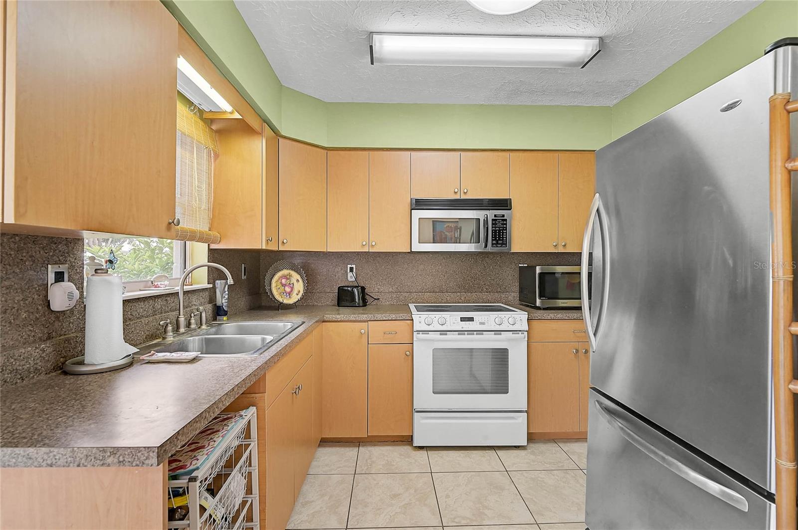 Image 9 of 30 For 4202 Pompano Road