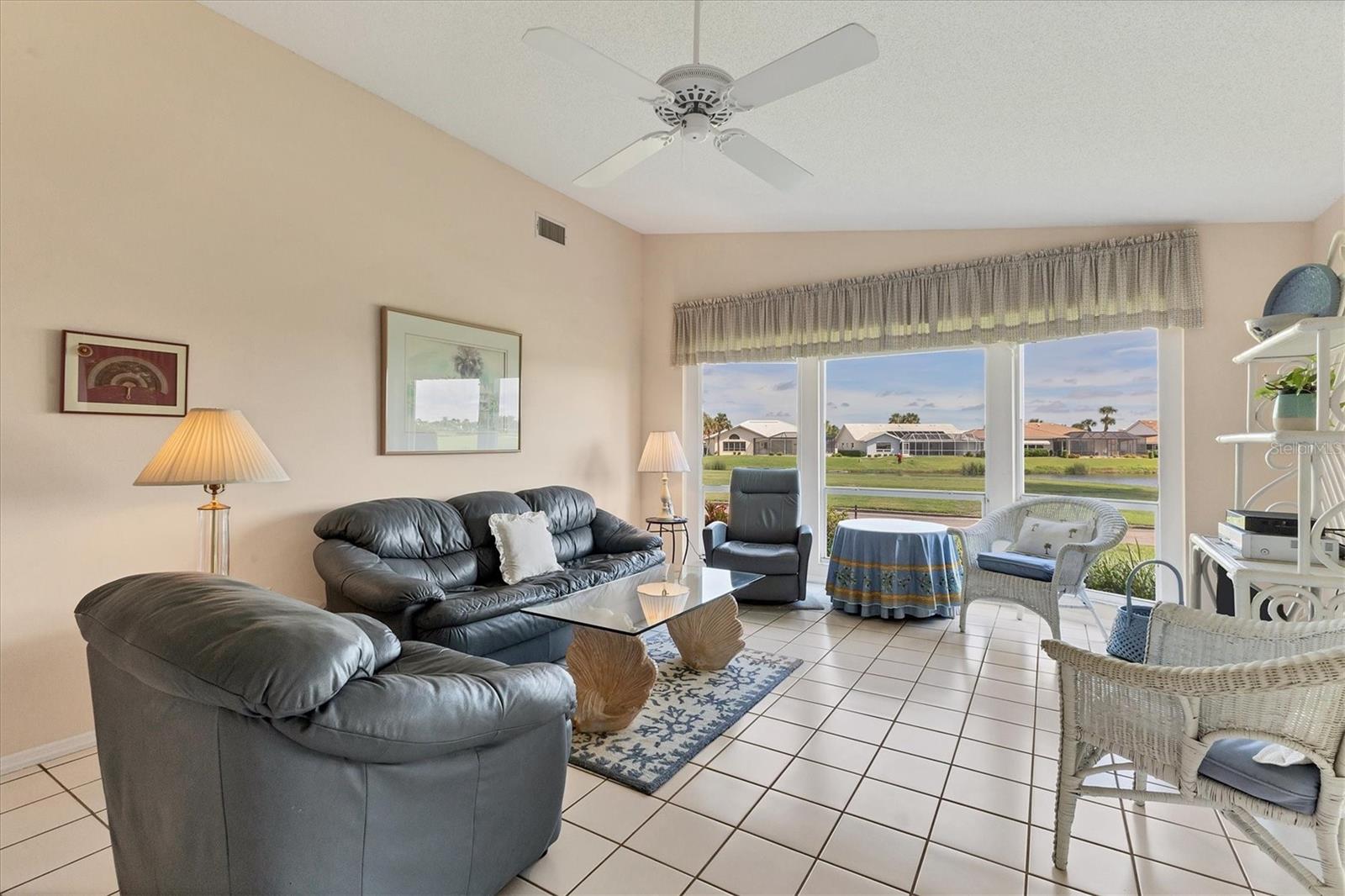 Image 10 of 54 For 1517 Waterford Drive