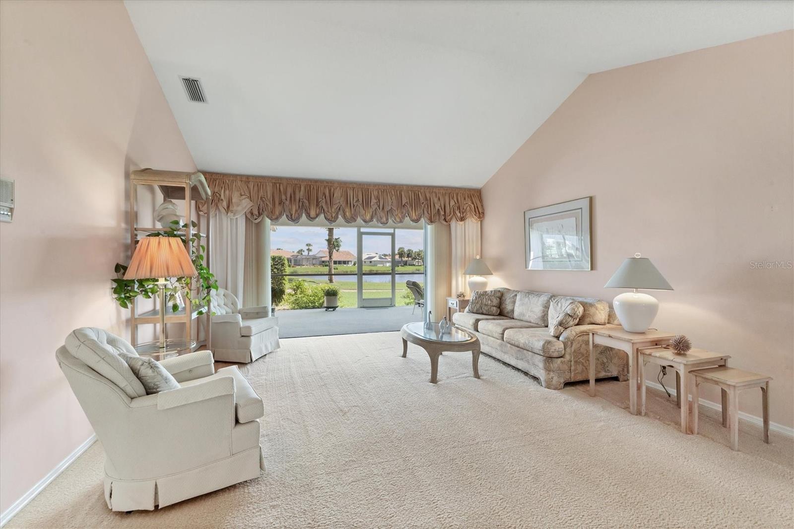 Image 4 of 54 For 1517 Waterford Drive