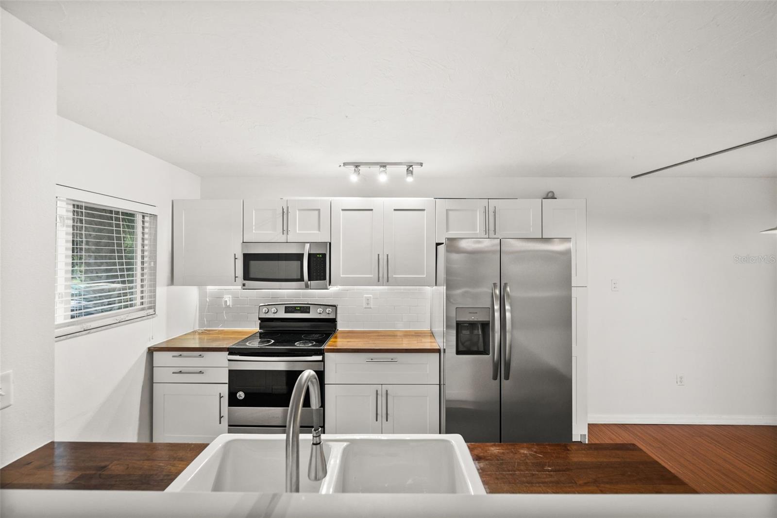 Image 4 of 26 For 2938 Clark Road 103