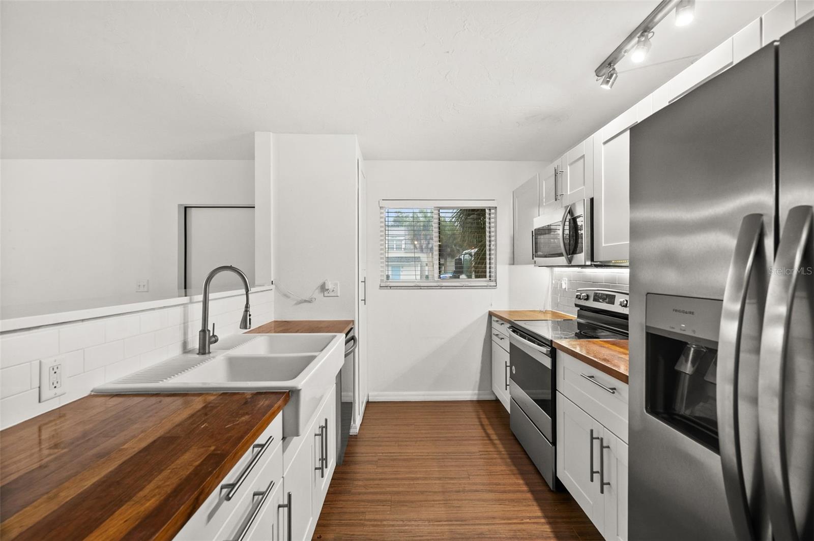 Image 6 of 26 For 2938 Clark Road 103
