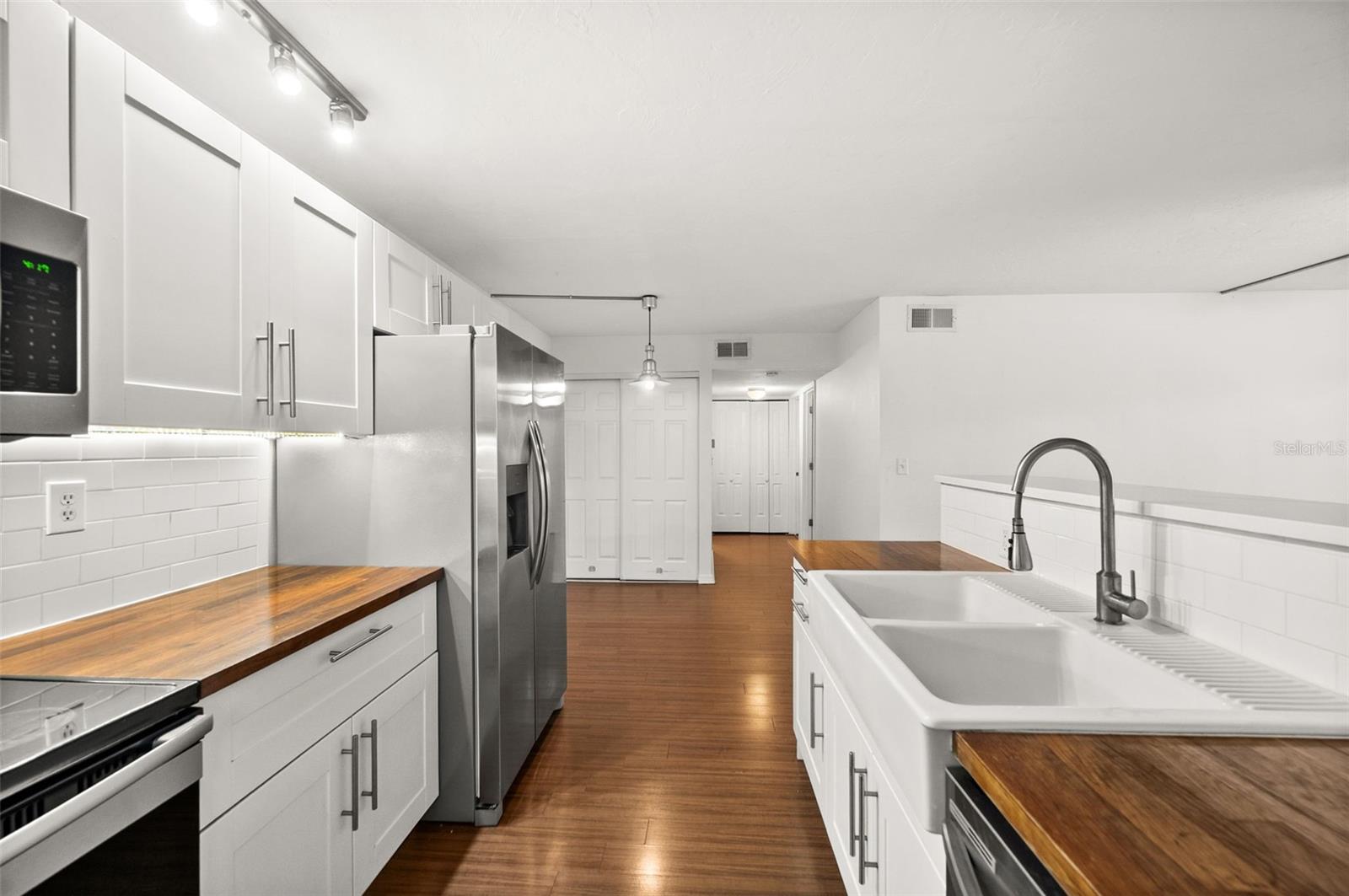 Image 7 of 26 For 2938 Clark Road 103