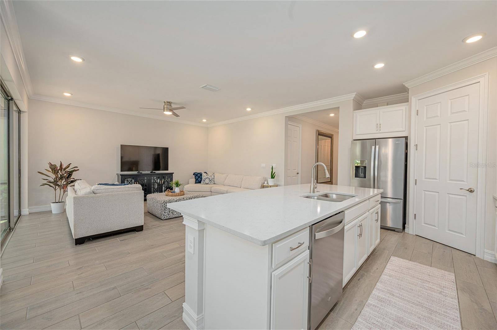 Image 13 of 86 For 288 Soliera Street