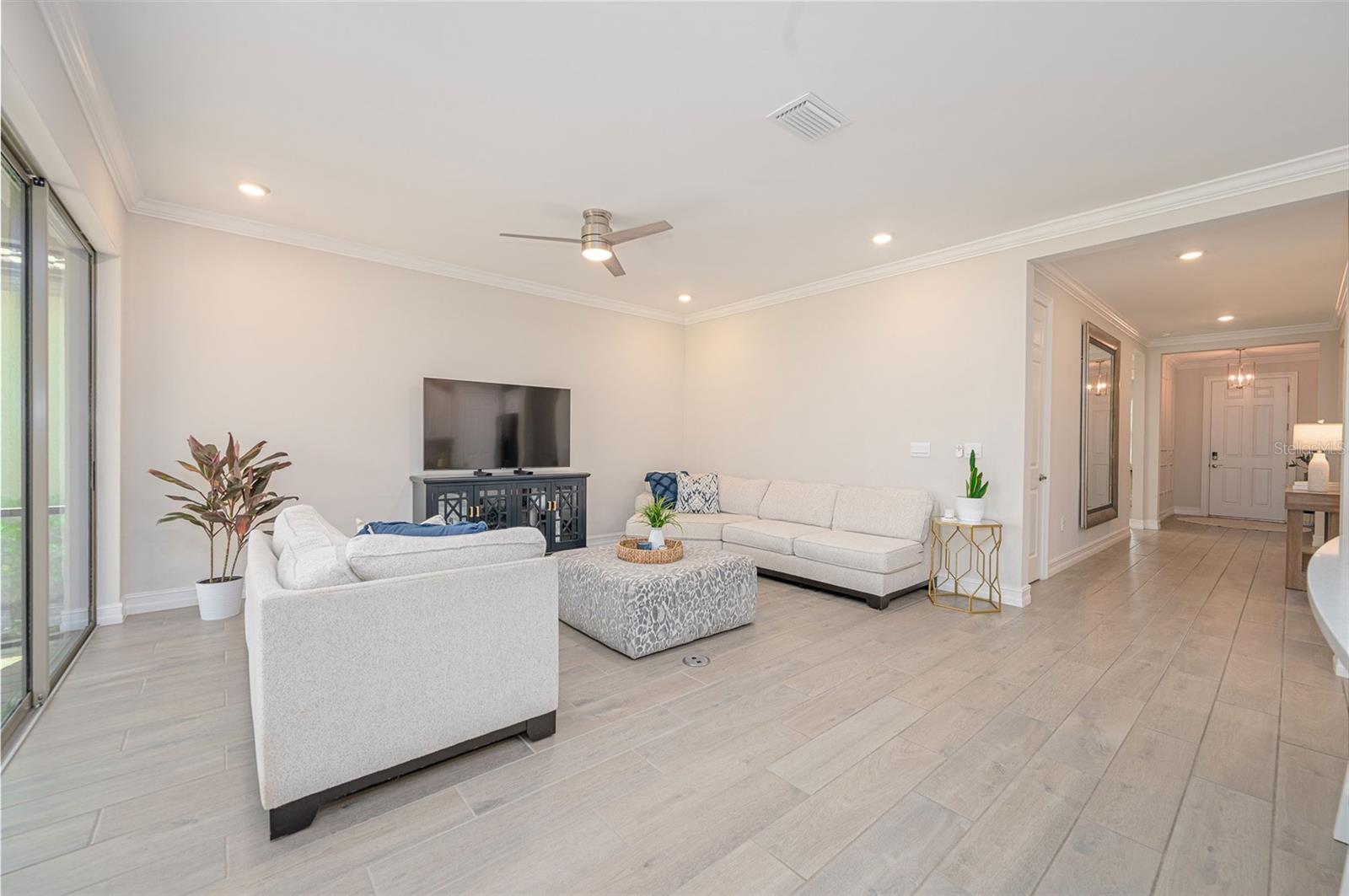 Image 15 of 86 For 288 Soliera Street