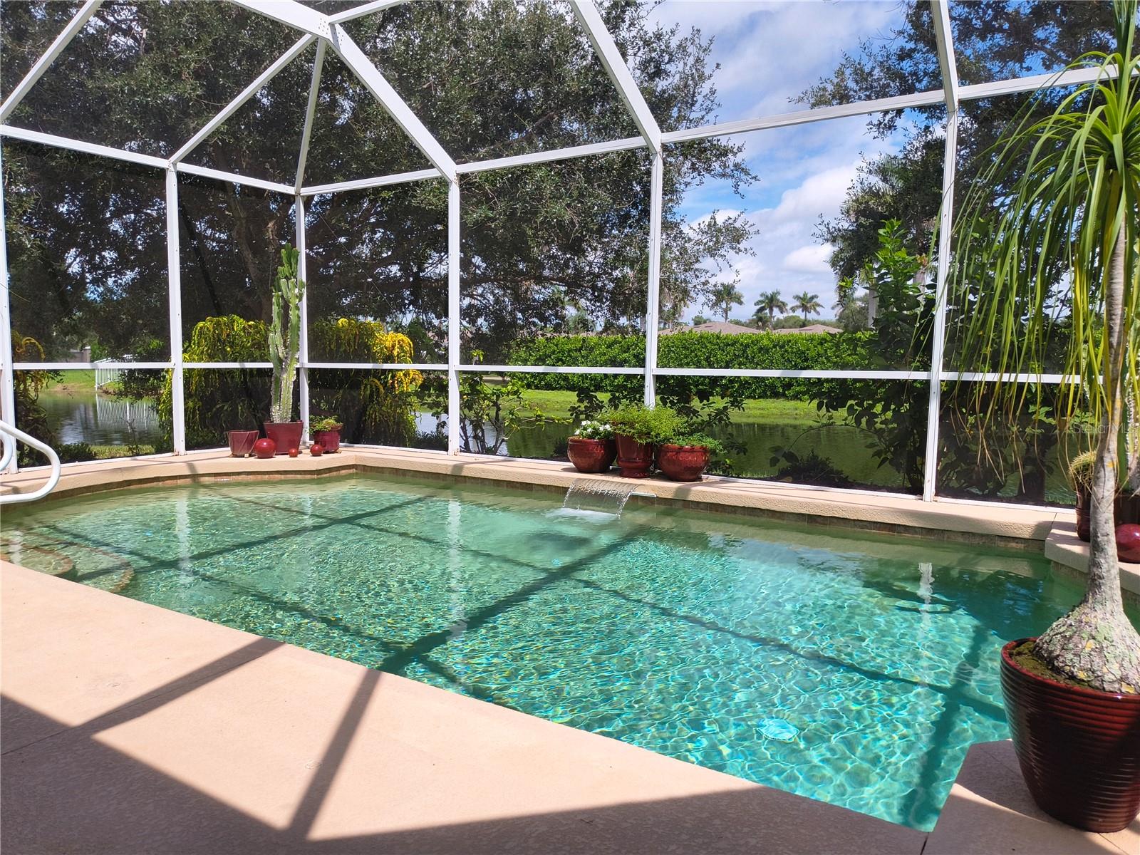 Image 23 of 30 For 214 Lake Victoria Court