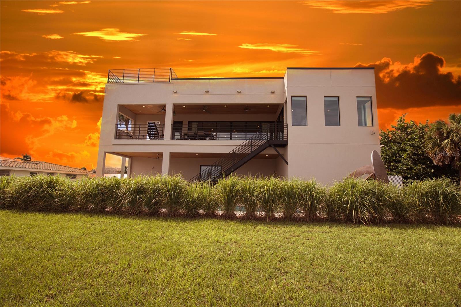 Image 2 of 61 For 569 Rountree Drive