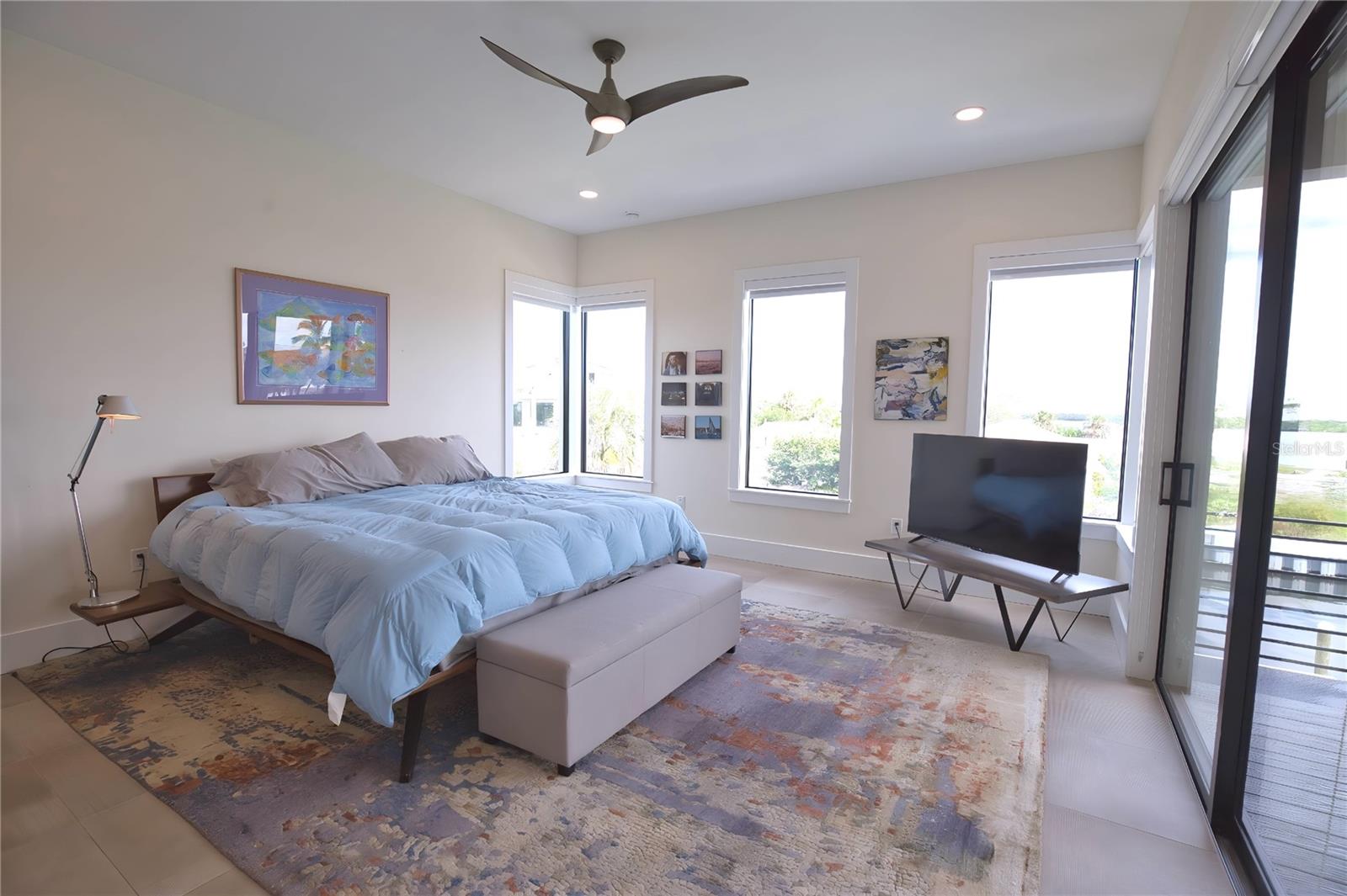 Image 34 of 61 For 569 Rountree Drive