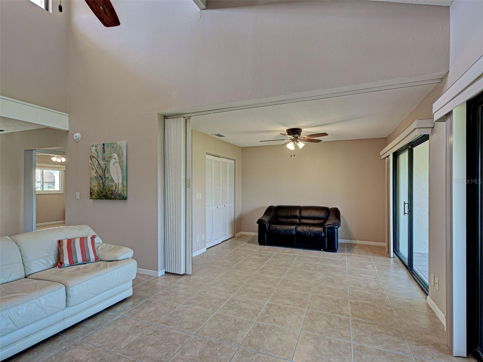 Image 24 of 75 For 990 Bird Bay Way 258