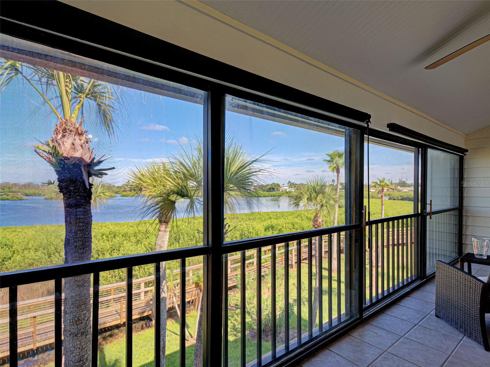 Image 32 of 75 For 990 Bird Bay Way 258
