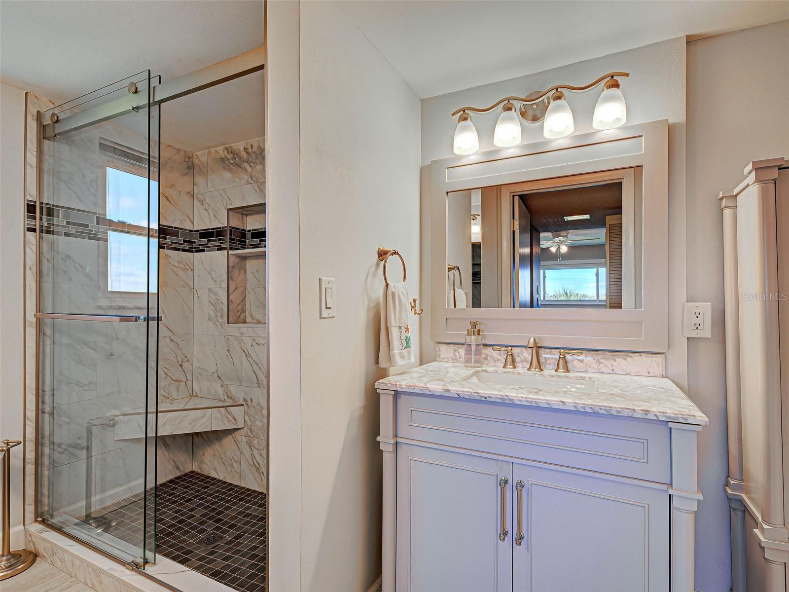 Image 38 of 75 For 990 Bird Bay Way 258