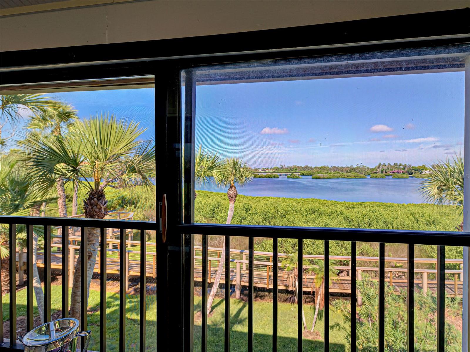 Image 44 of 75 For 990 Bird Bay Way 258