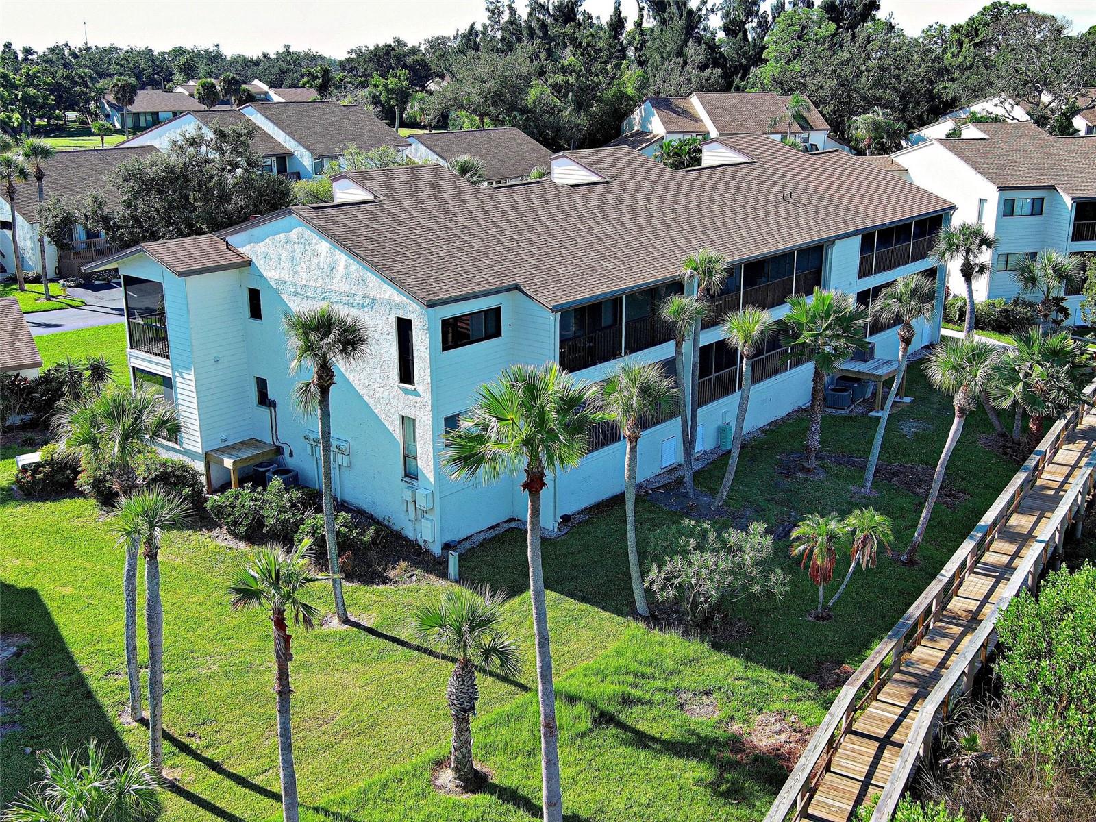 Image 51 of 75 For 990 Bird Bay Way 258
