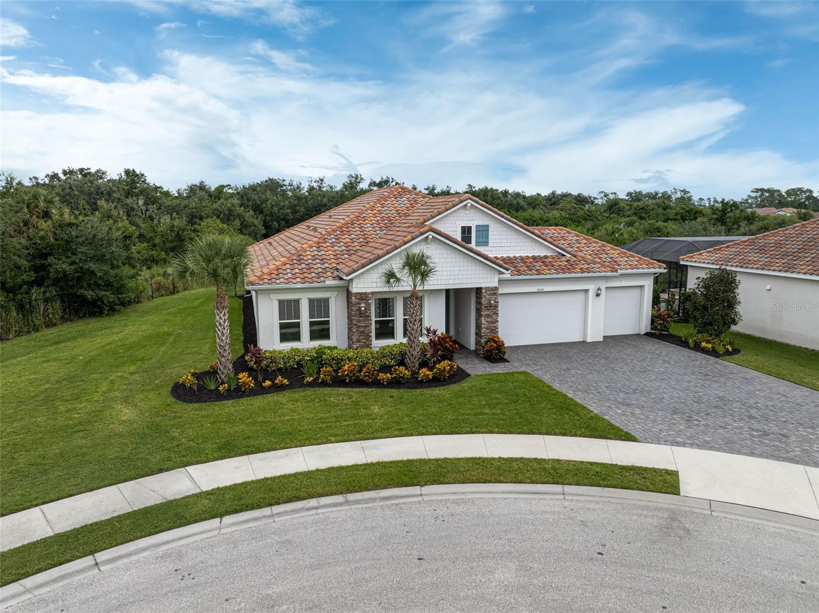 Image 41 of 52 For 6600 Dovekey Drive