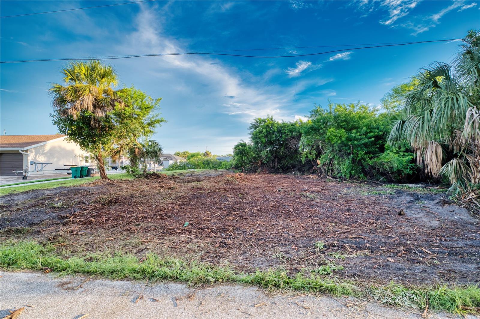 Image 17 of 20 For 18522 Ayrshire Circle