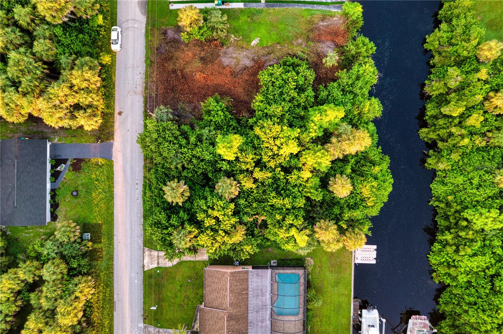 Image 5 of 20 For 18522 Ayrshire Circle