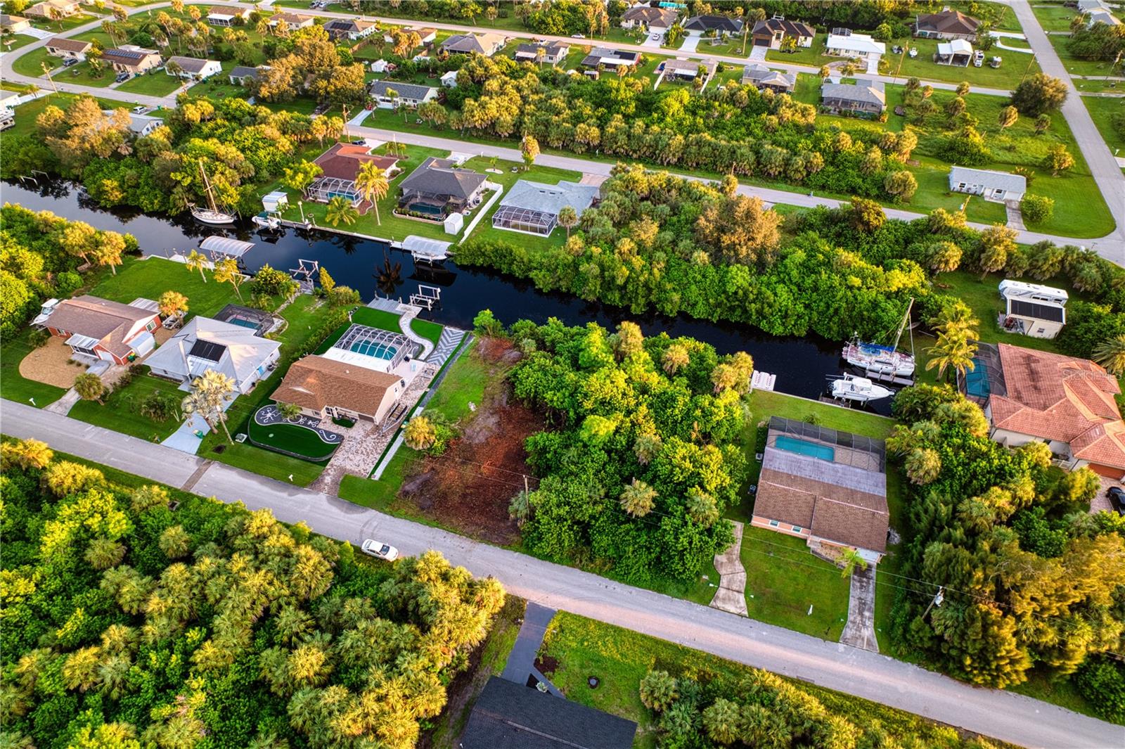 Image 9 of 20 For 18522 Ayrshire Circle