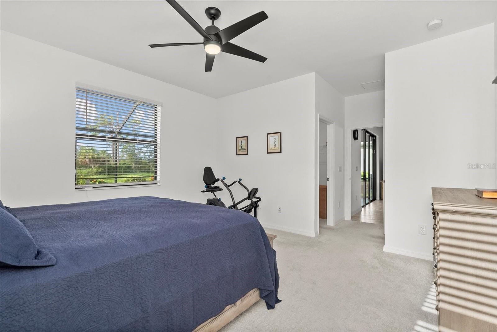 Image 17 of 38 For 15921 Honeysuckle Street