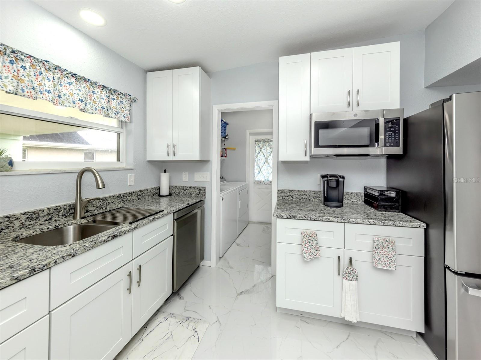 Image 11 of 41 For 2500 Aquilos Court