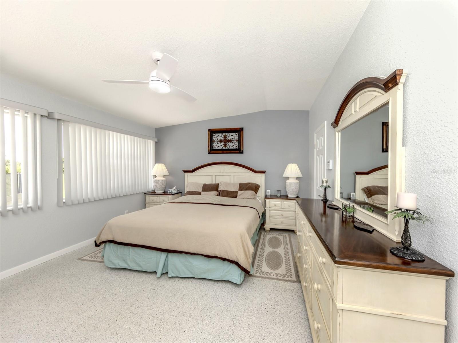 Image 14 of 41 For 2500 Aquilos Court