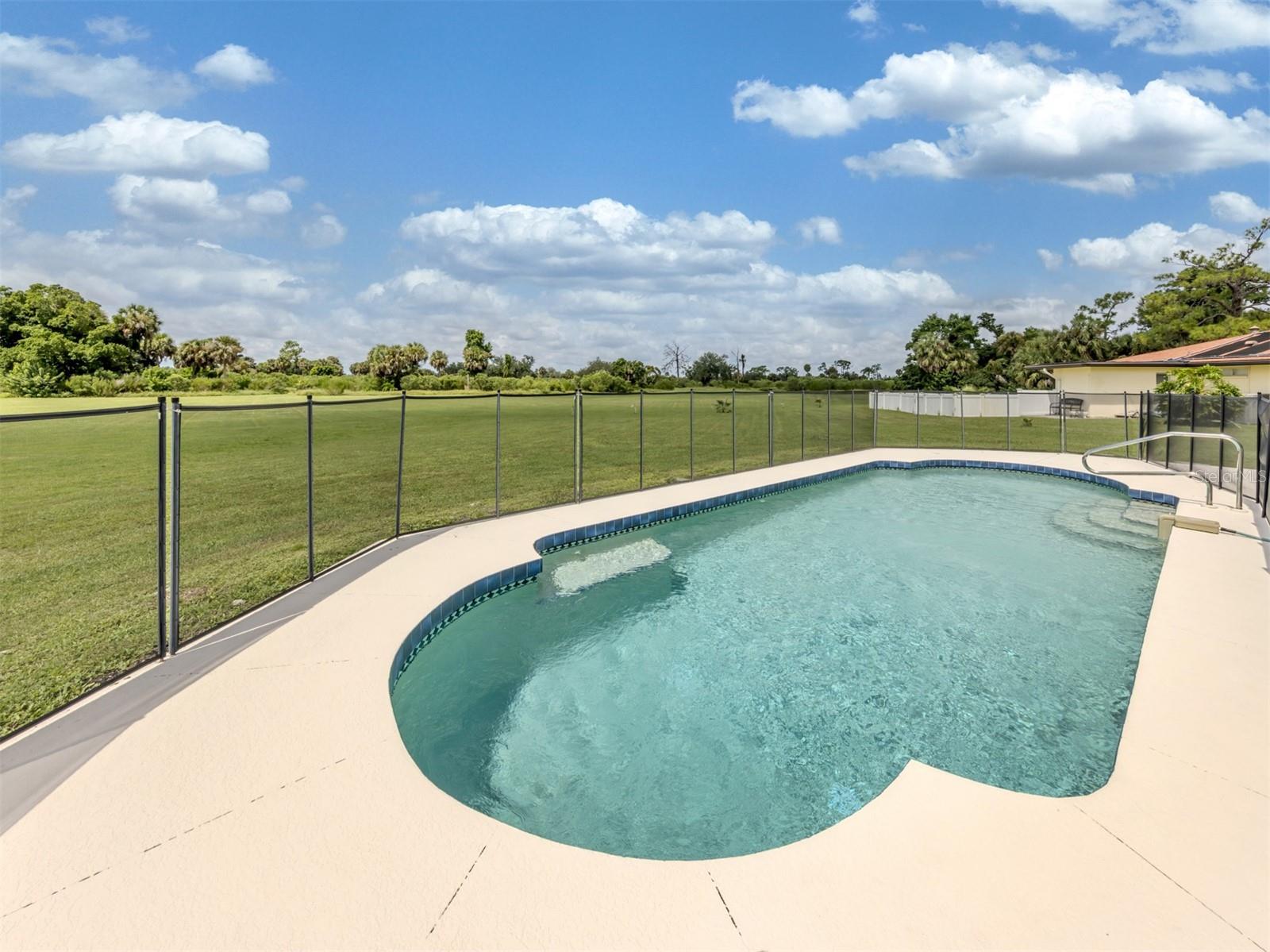 Image 22 of 41 For 2500 Aquilos Court