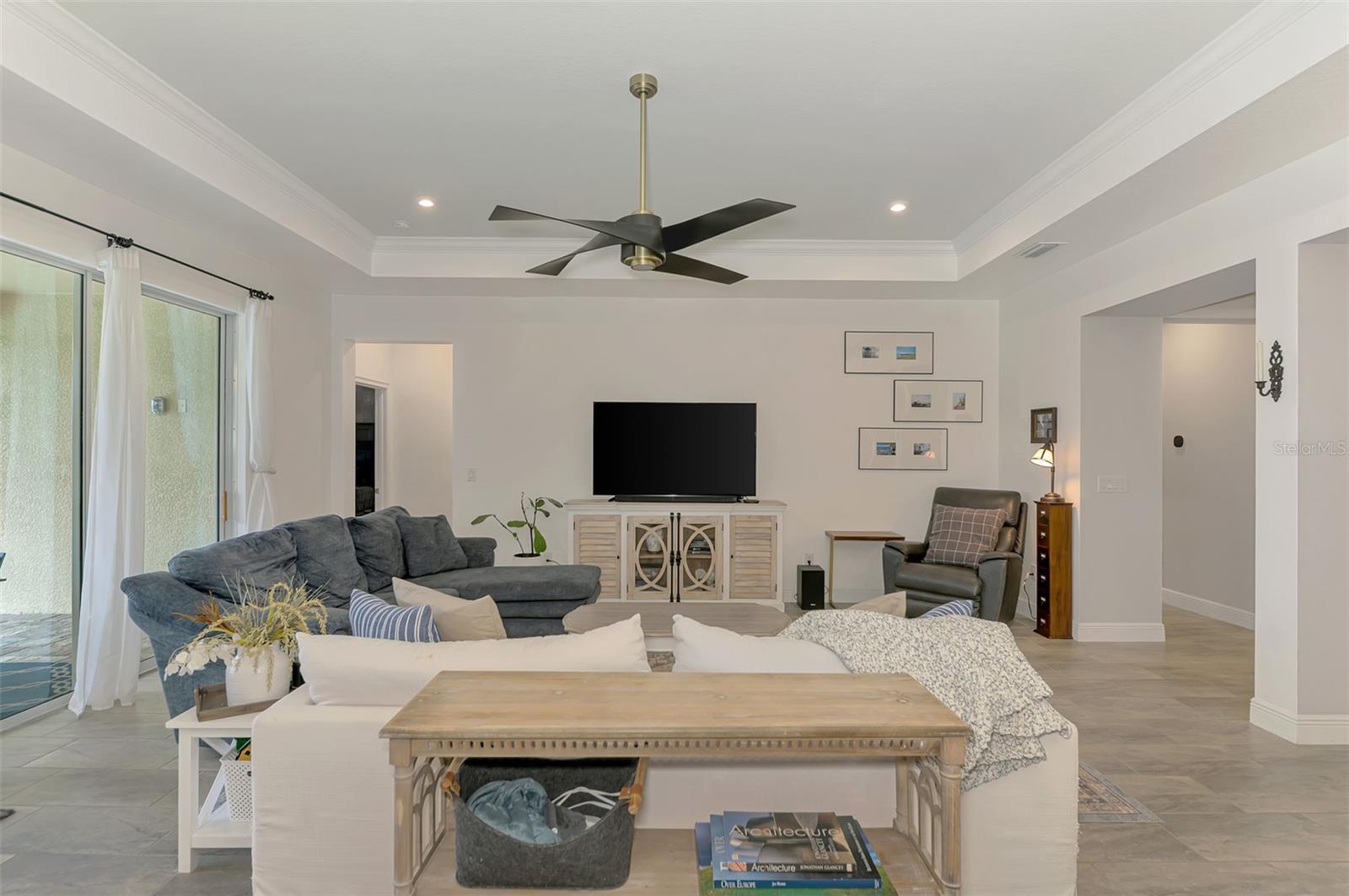 Image 16 of 100 For 20237 Bandera Place
