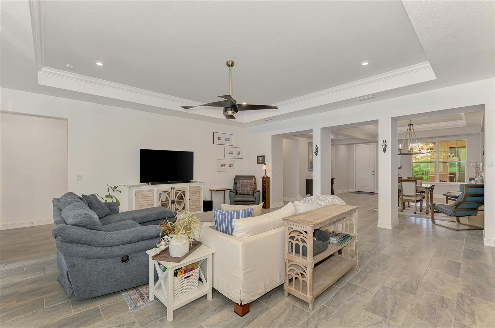 Image 17 of 100 For 20237 Bandera Place