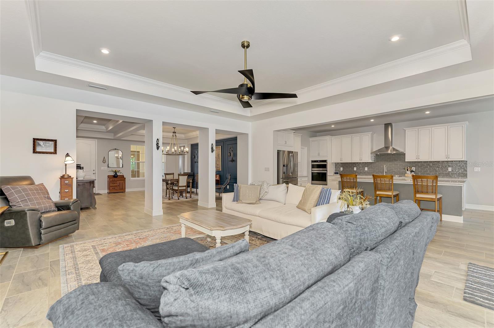 Image 18 of 100 For 20237 Bandera Place