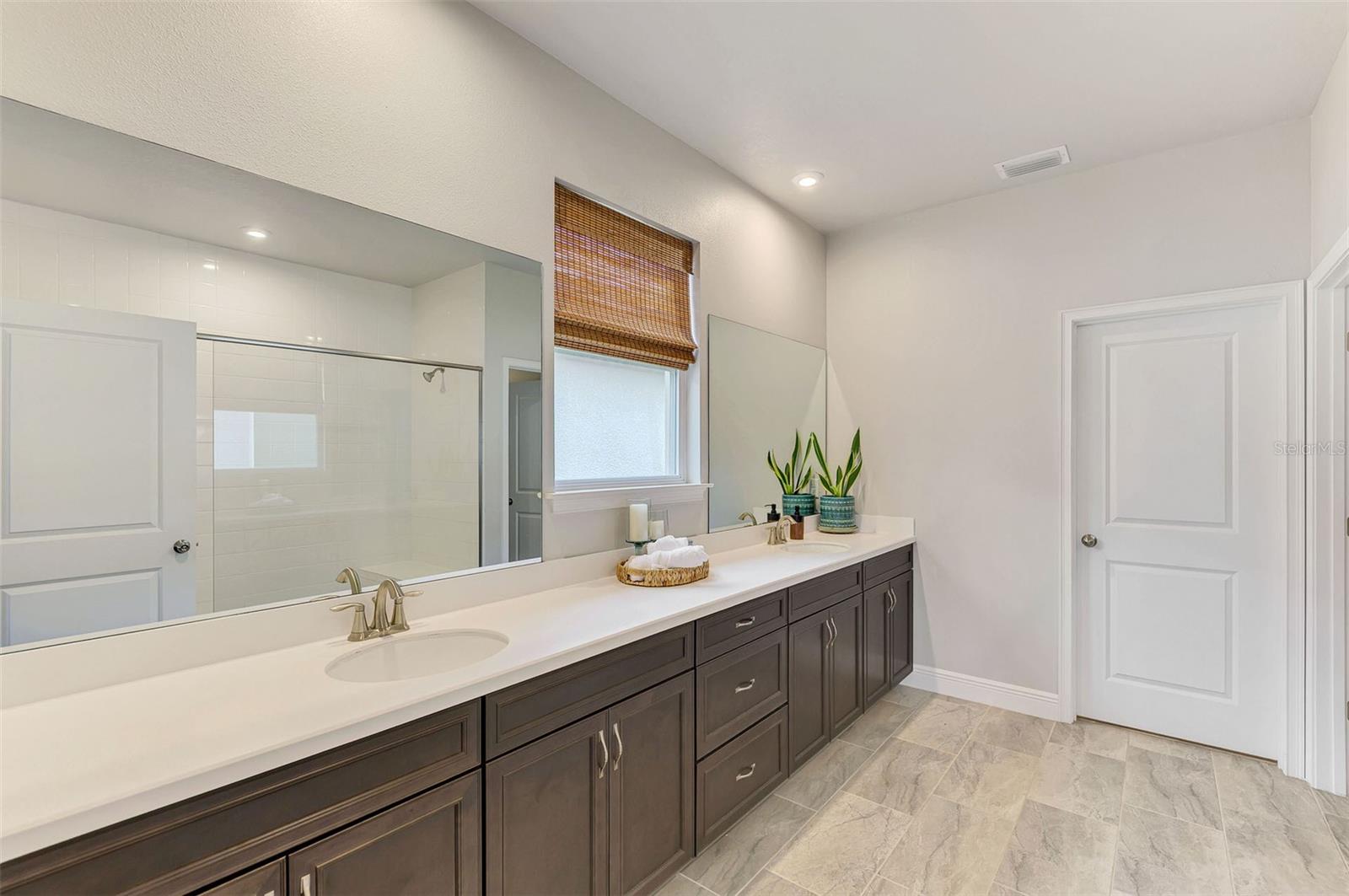 Image 28 of 100 For 20237 Bandera Place