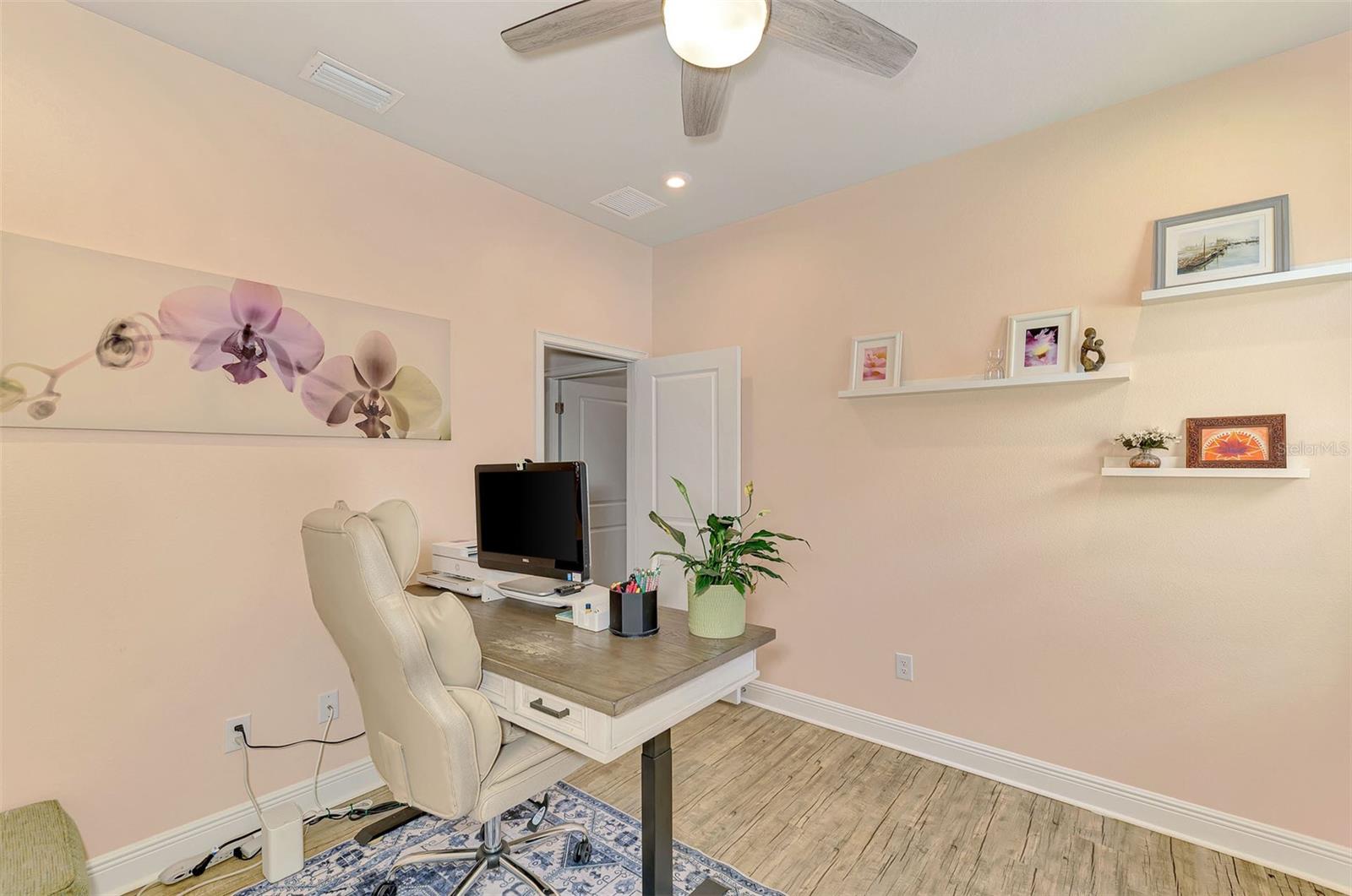 Image 31 of 100 For 20237 Bandera Place