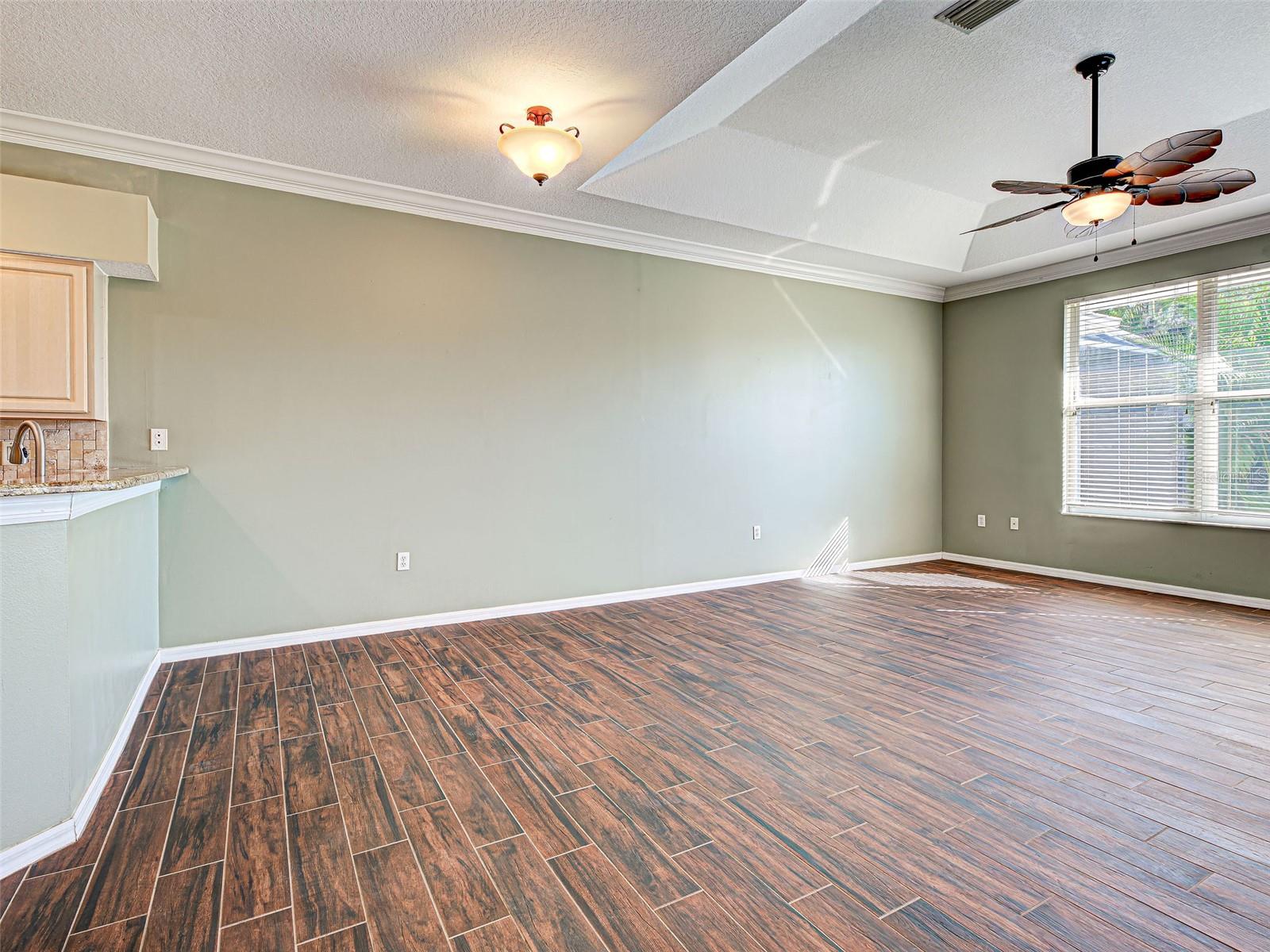 Image 11 of 41 For 1801 Highland Road