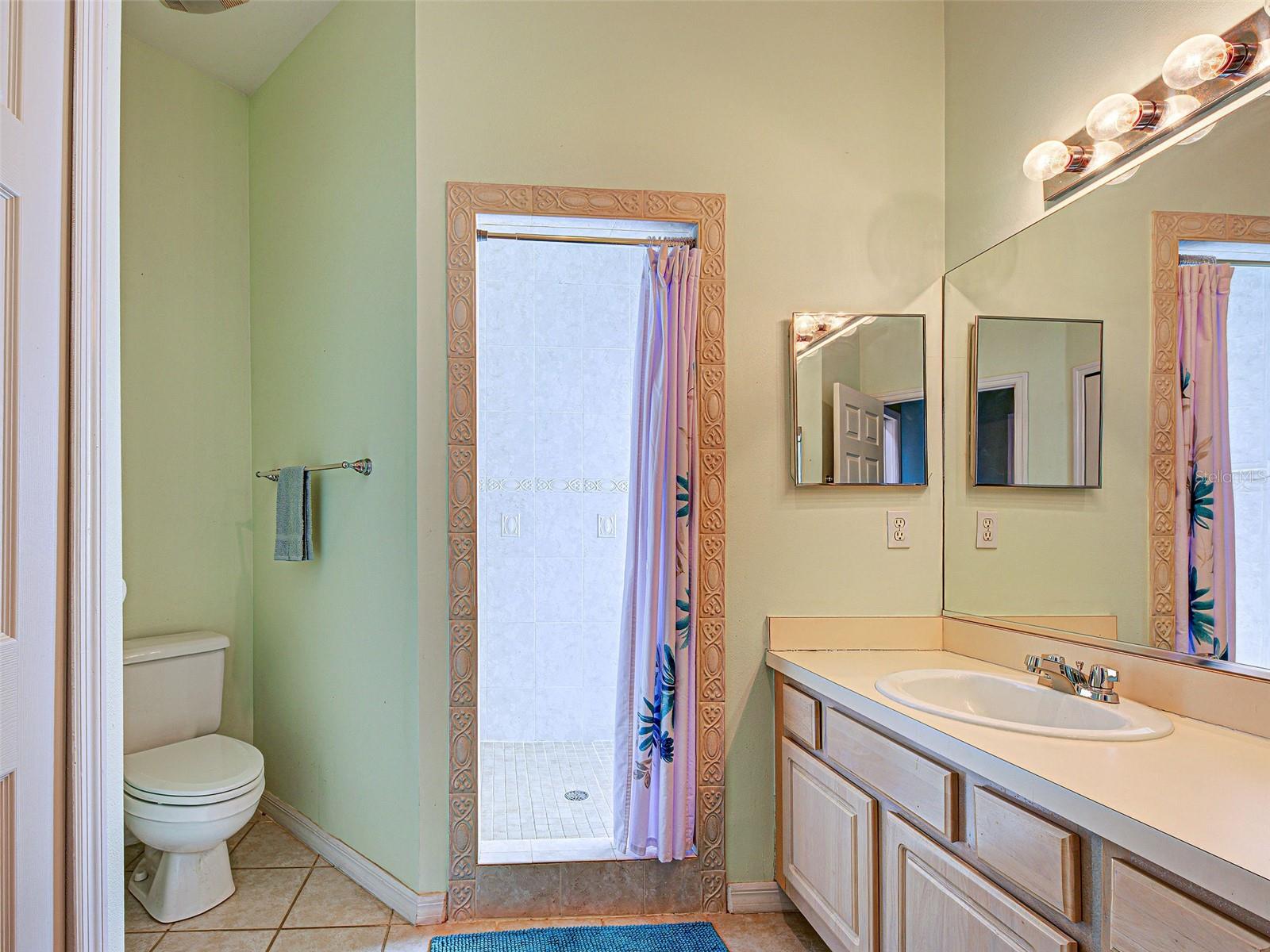 Image 23 of 41 For 1801 Highland Road