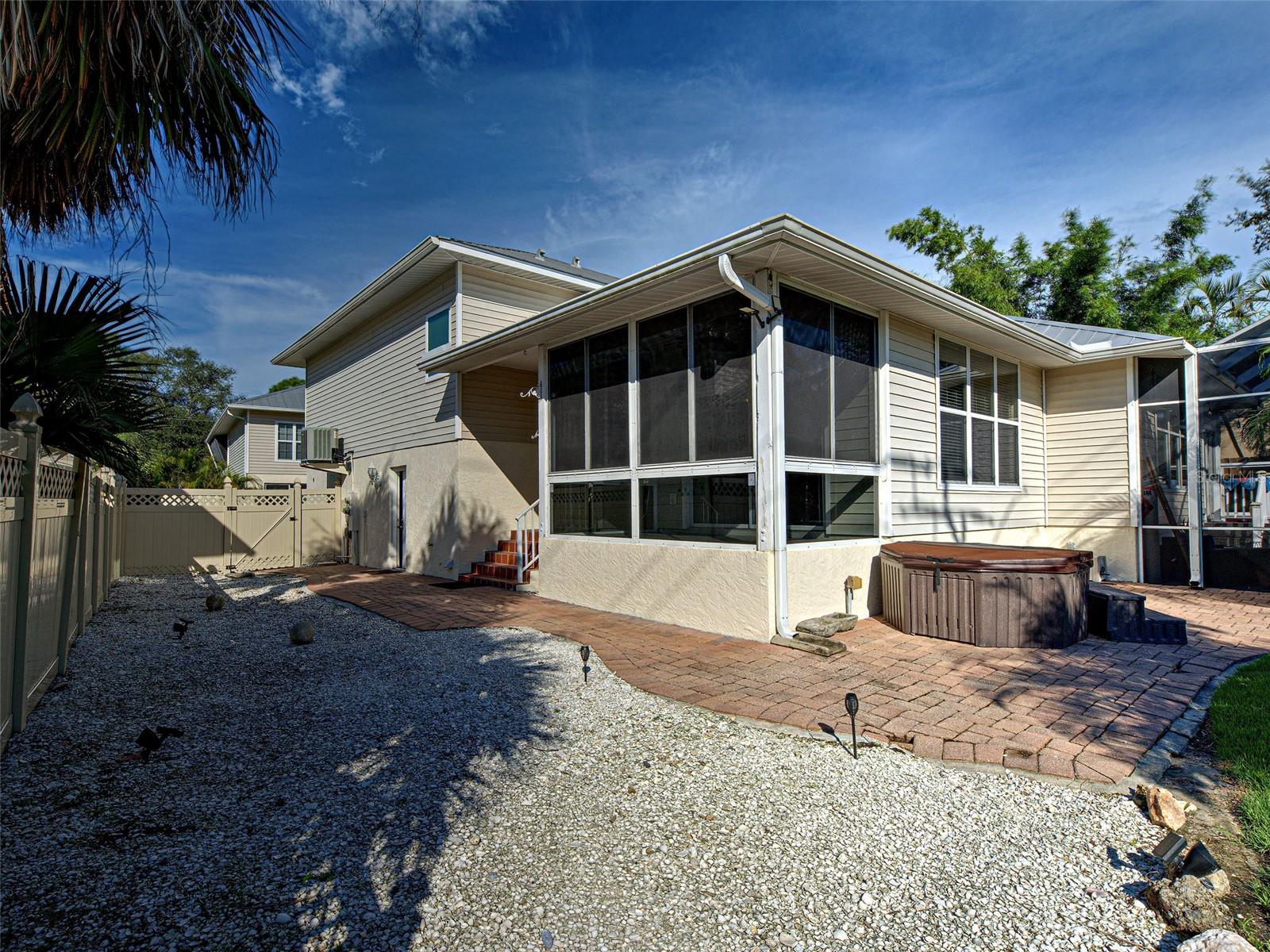 Image 35 of 41 For 1801 Highland Road
