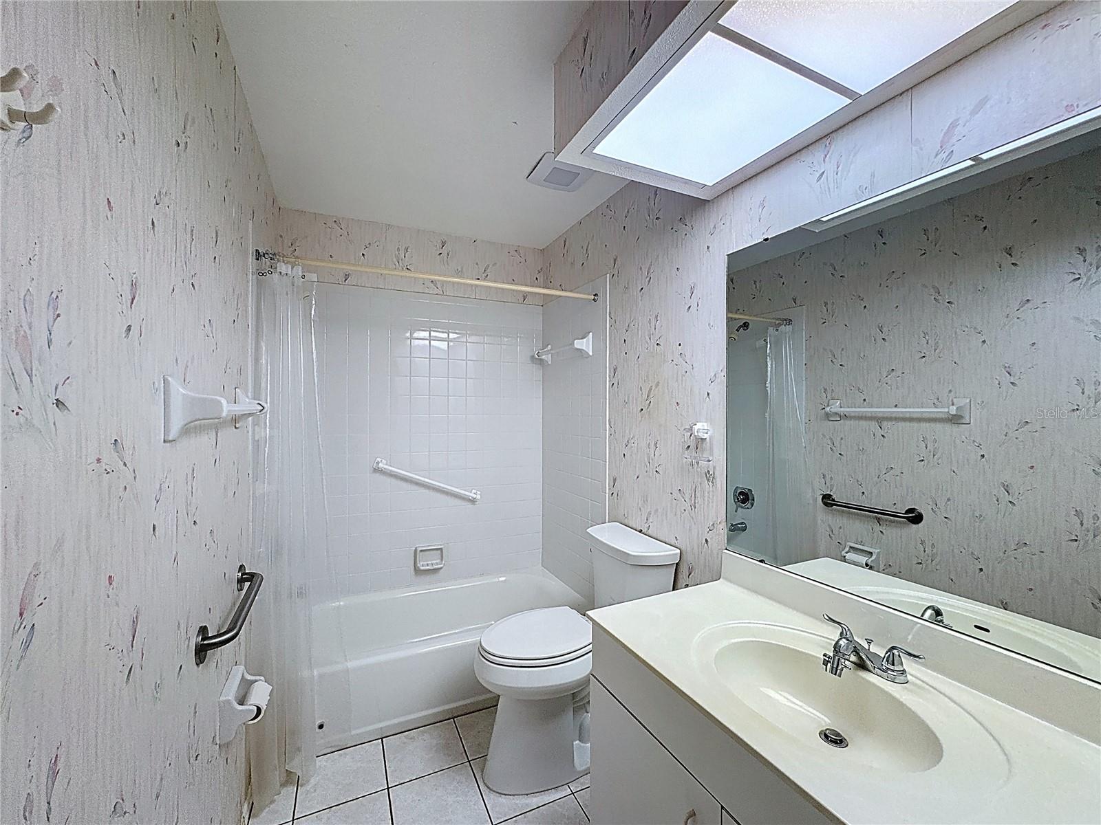 Image 12 of 43 For 677 Ironwood Circle 104