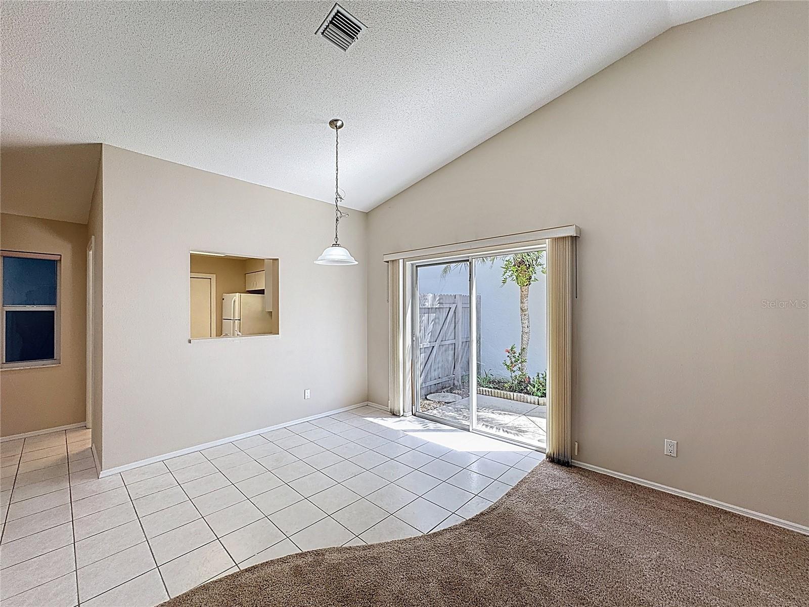 Image 16 of 43 For 677 Ironwood Circle 104