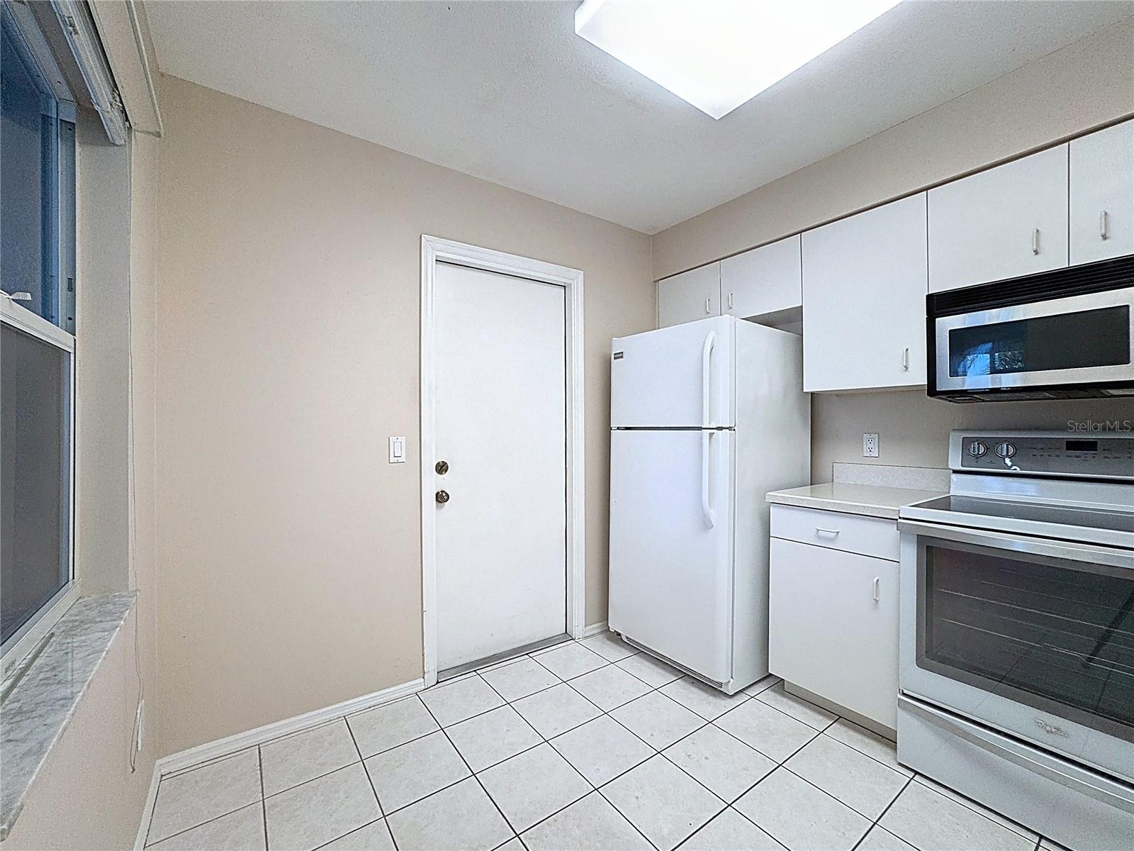 Image 19 of 43 For 677 Ironwood Circle 104