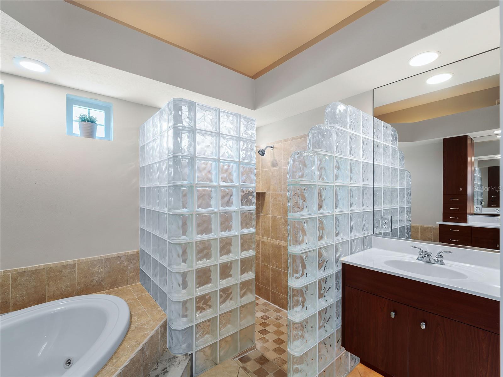 Image 33 of 55 For 1062 Derian Place