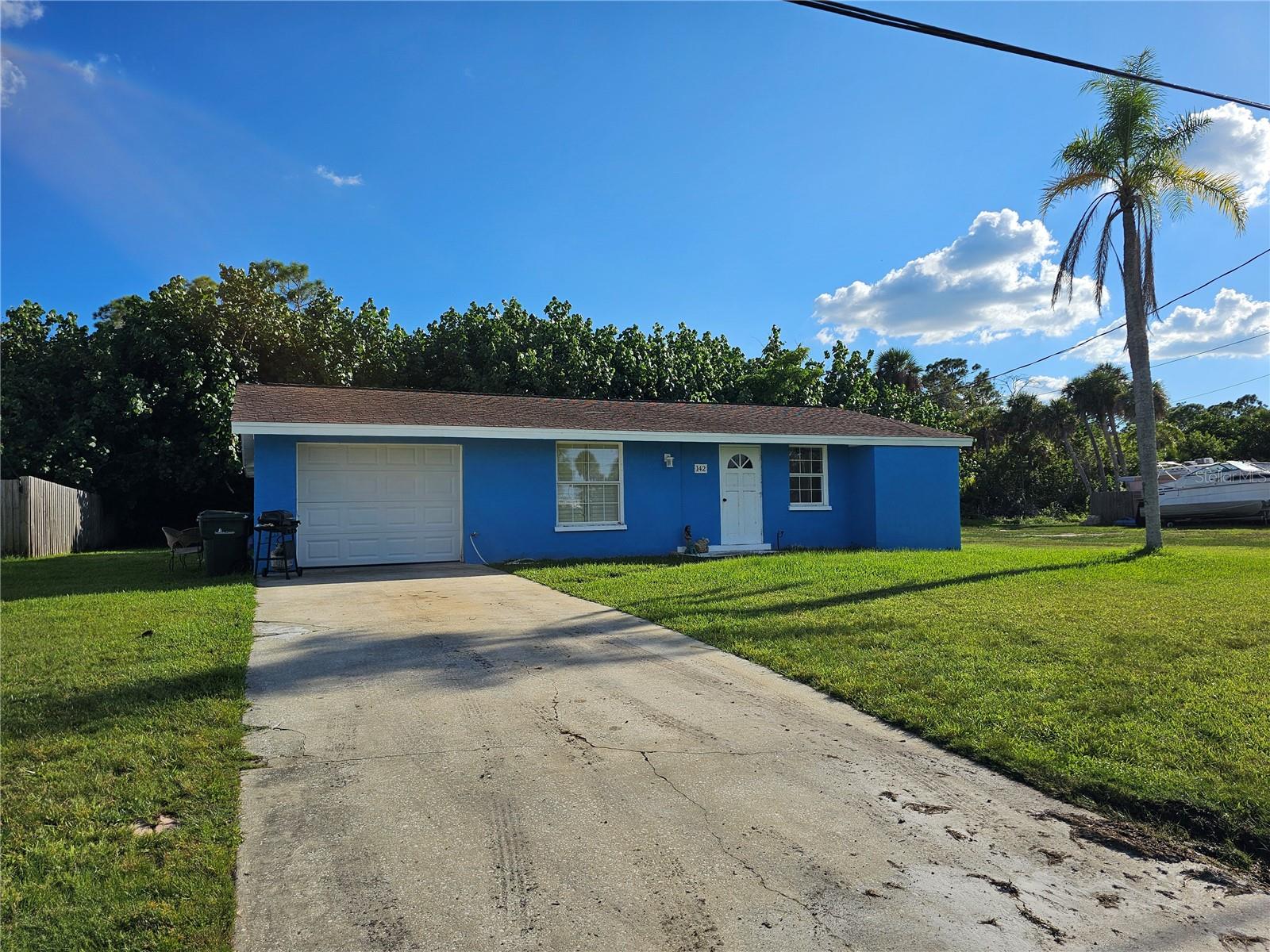 Details for 142 Myakka Drive, VENICE, FL 34293