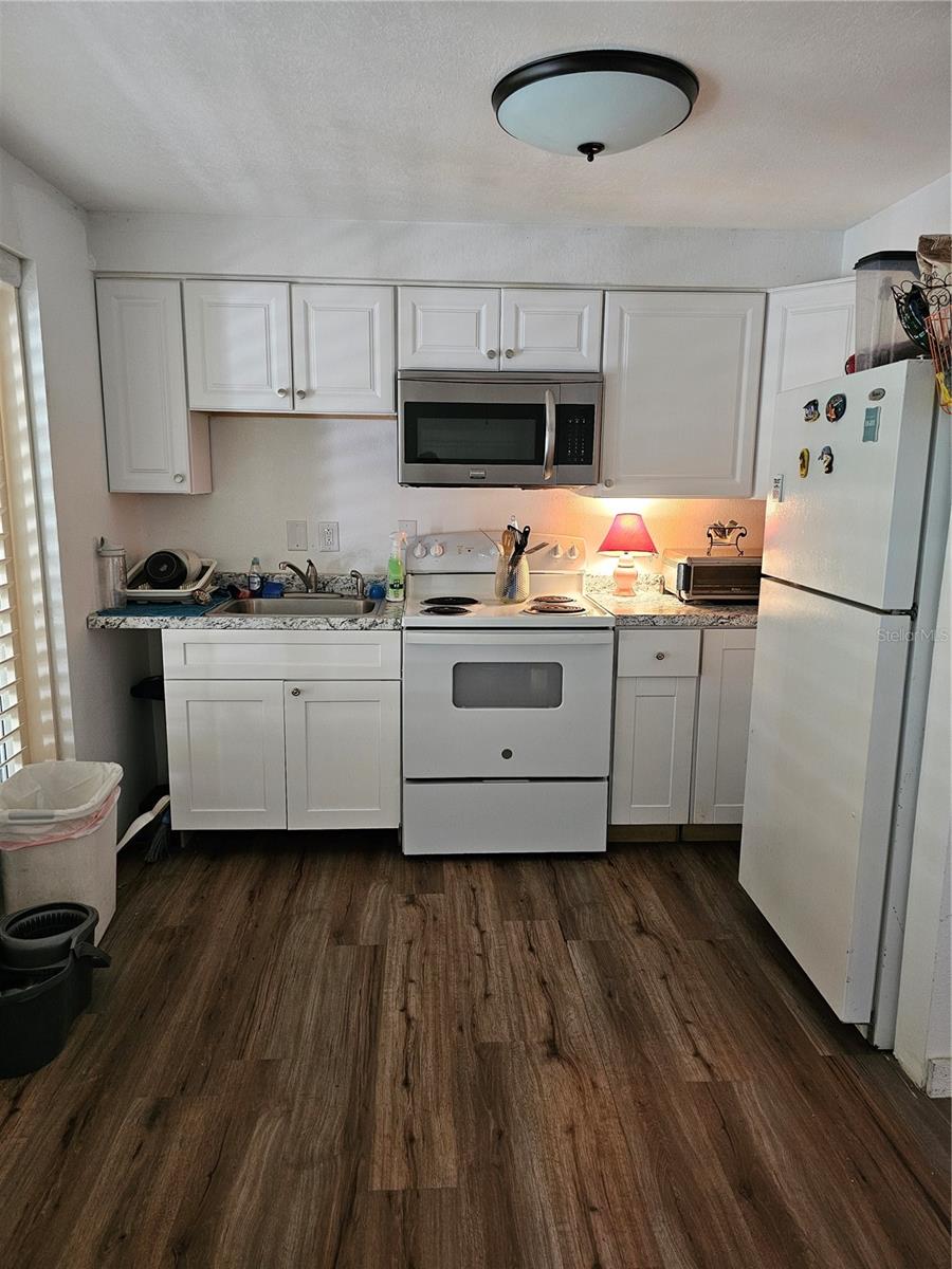 Image 4 of 13 For 142 Myakka Drive