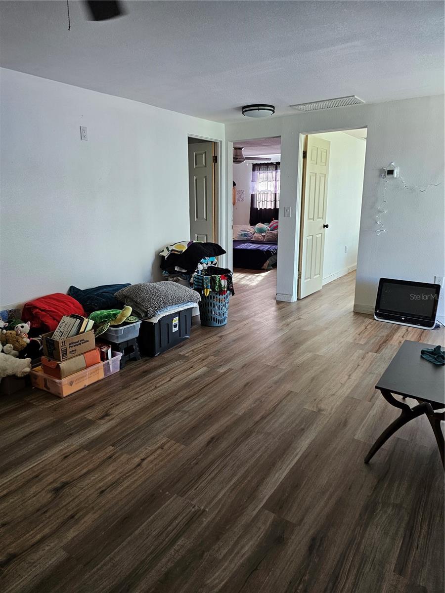 Image 6 of 13 For 142 Myakka Drive