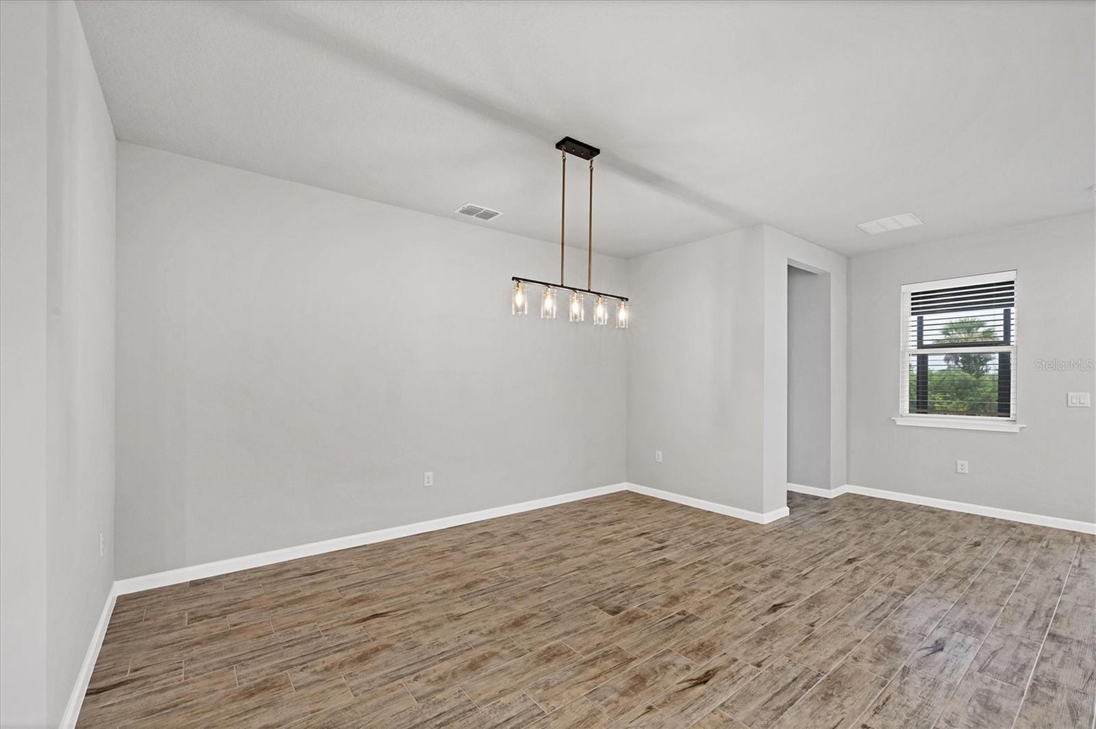 Image 21 of 73 For 17953 Grand Prosperity Drive