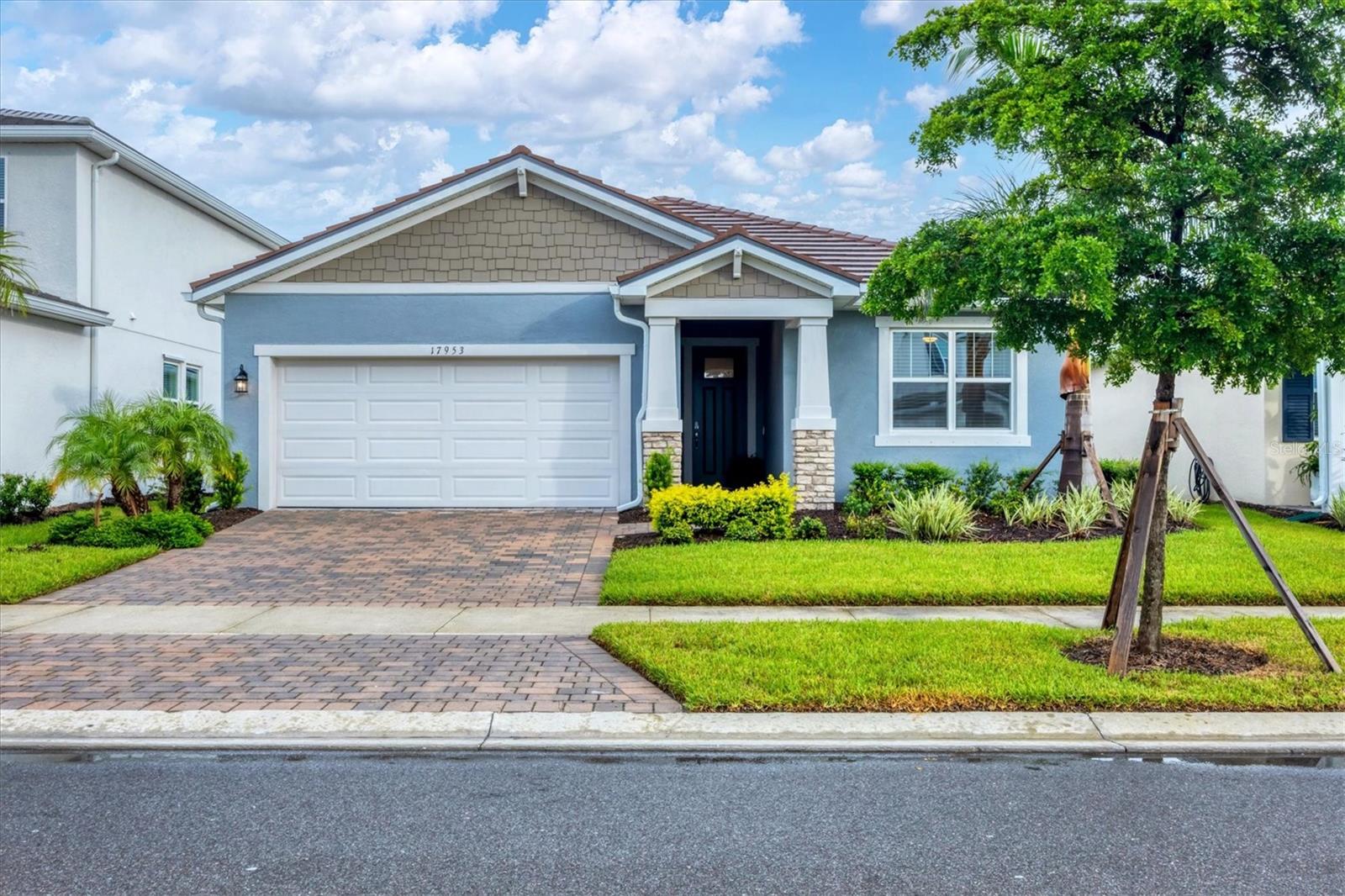 Image 38 of 73 For 17953 Grand Prosperity Drive