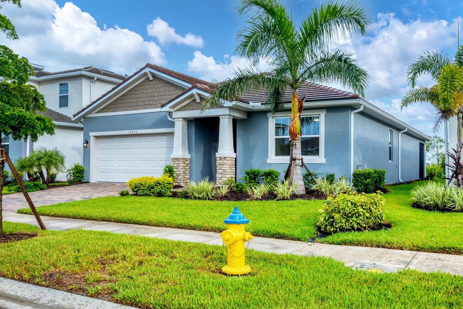 Image 39 of 73 For 17953 Grand Prosperity Drive