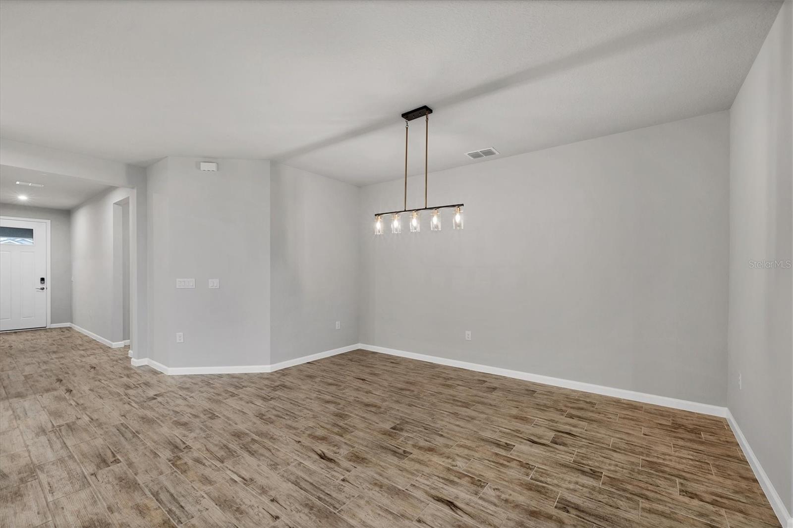 Image 5 of 73 For 17953 Grand Prosperity Drive