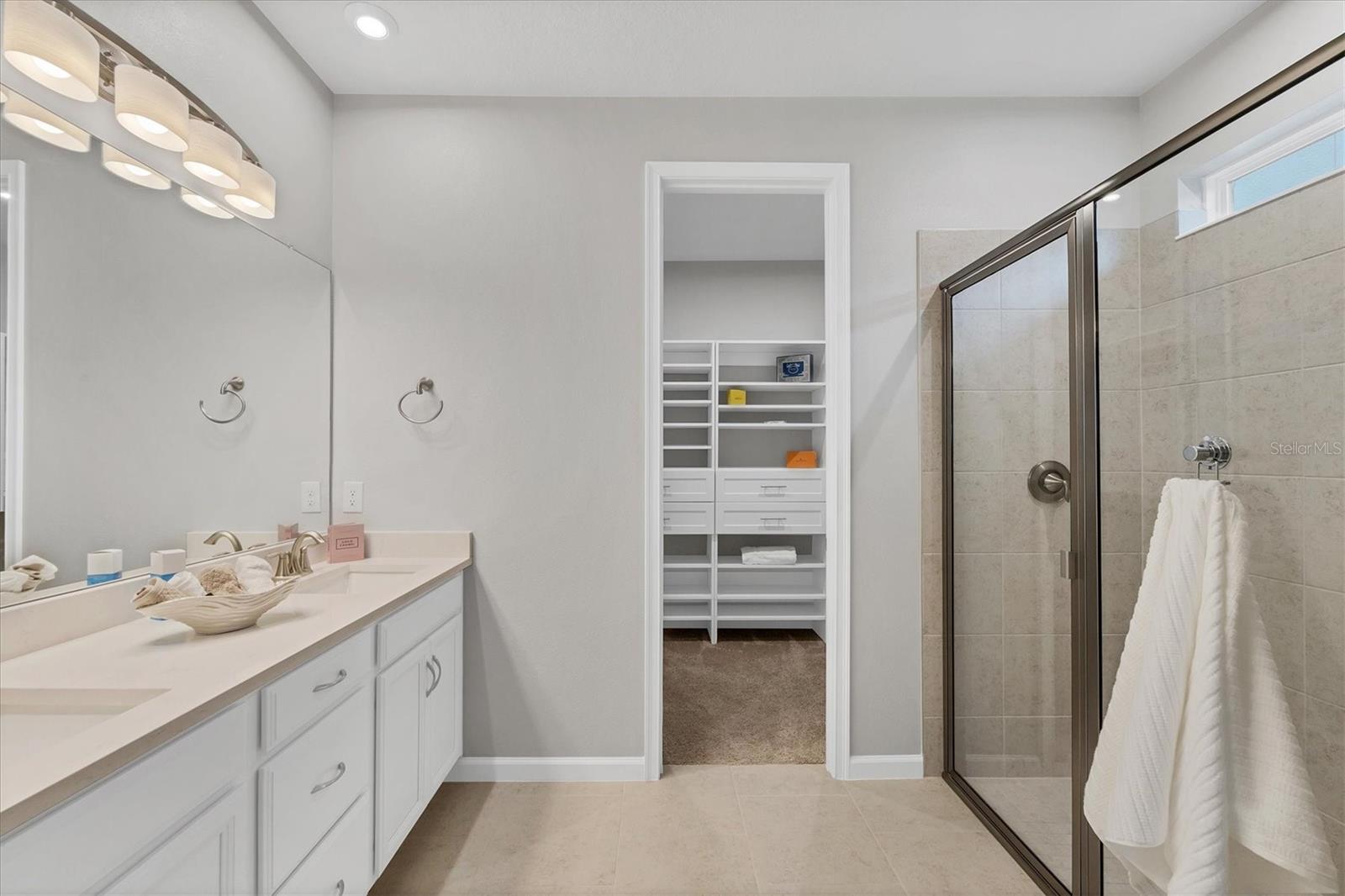 Image 9 of 73 For 17953 Grand Prosperity Drive