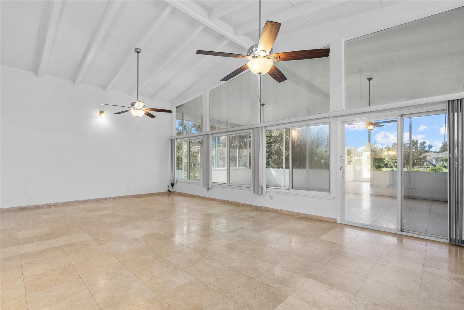 Image 10 of 47 For 1400 Mustang Street