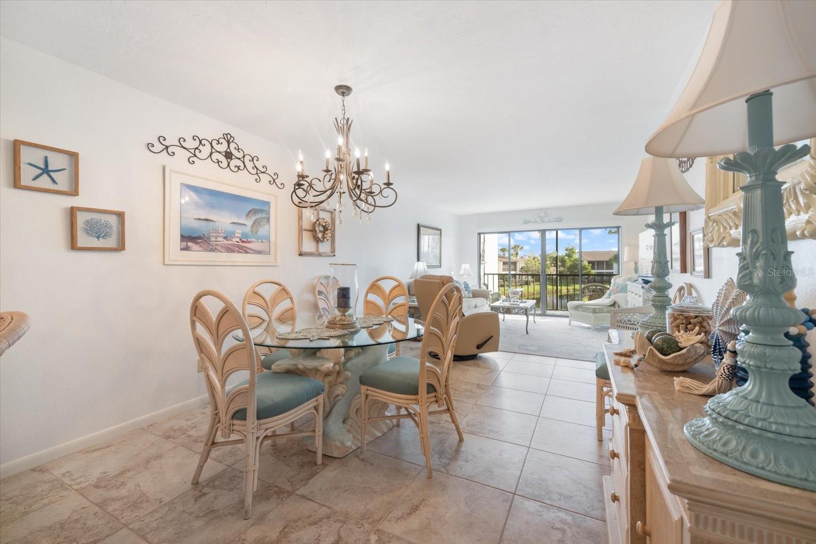 Image 10 of 43 For 1176 Bird Bay Way 207