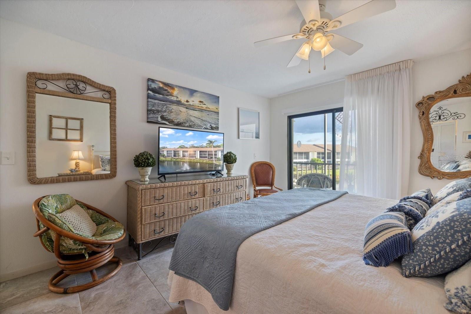 Image 22 of 43 For 1176 Bird Bay Way 207